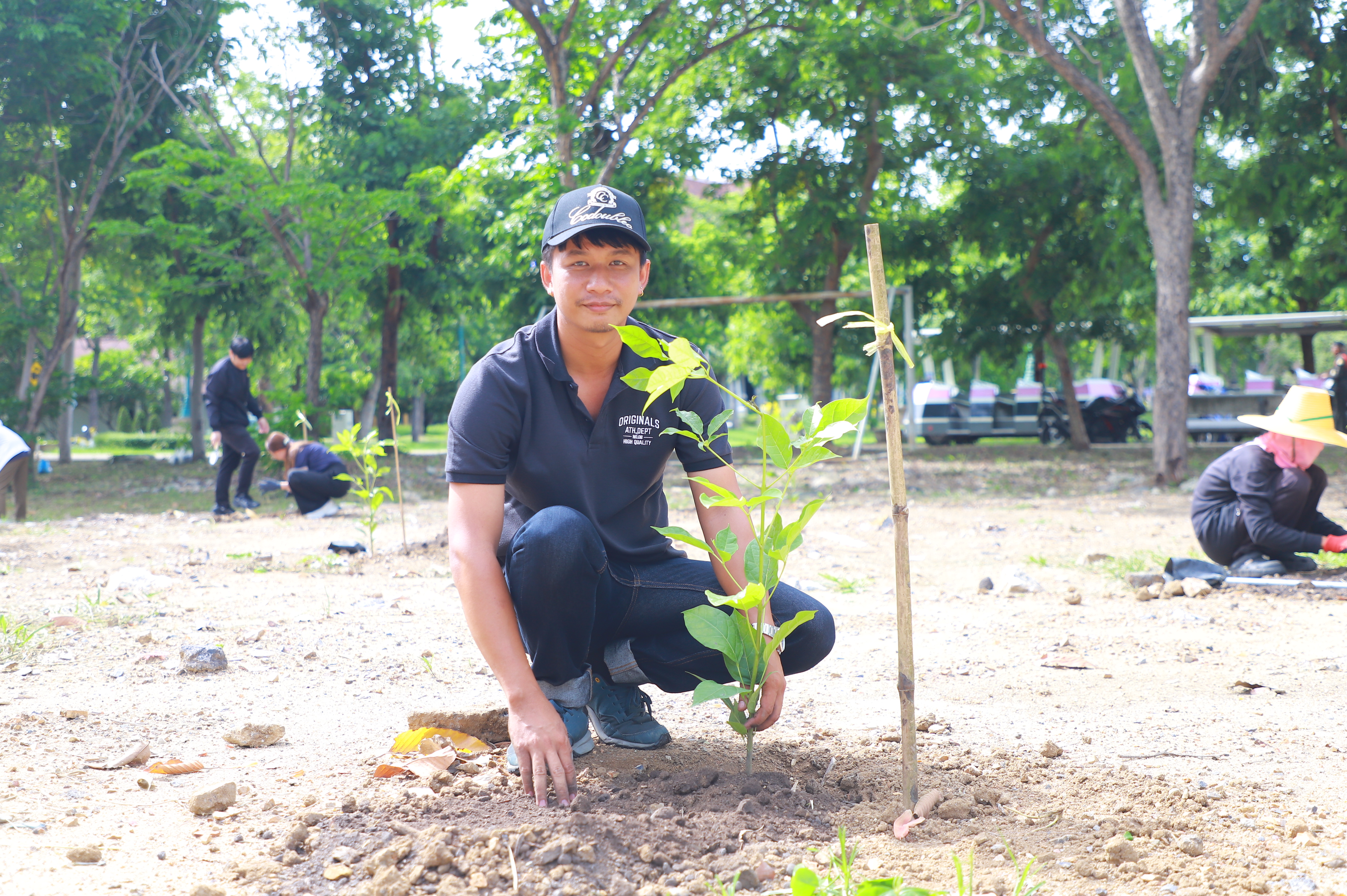 title - ส.ป.ก. - depa ร่วมใจปลูกต้นไม้ ภายใต้กิจกรรม CSR ปลูกต้นไม้ (Grow Green) เพิ่มพื้นที่สีเขียว ลด CO2 ณ ศูนย์ส่งเสริมและพัฒนาอาชีพเสริมนอกภาคการเกษตร